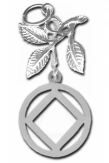 NA Pendant with Three Leaves